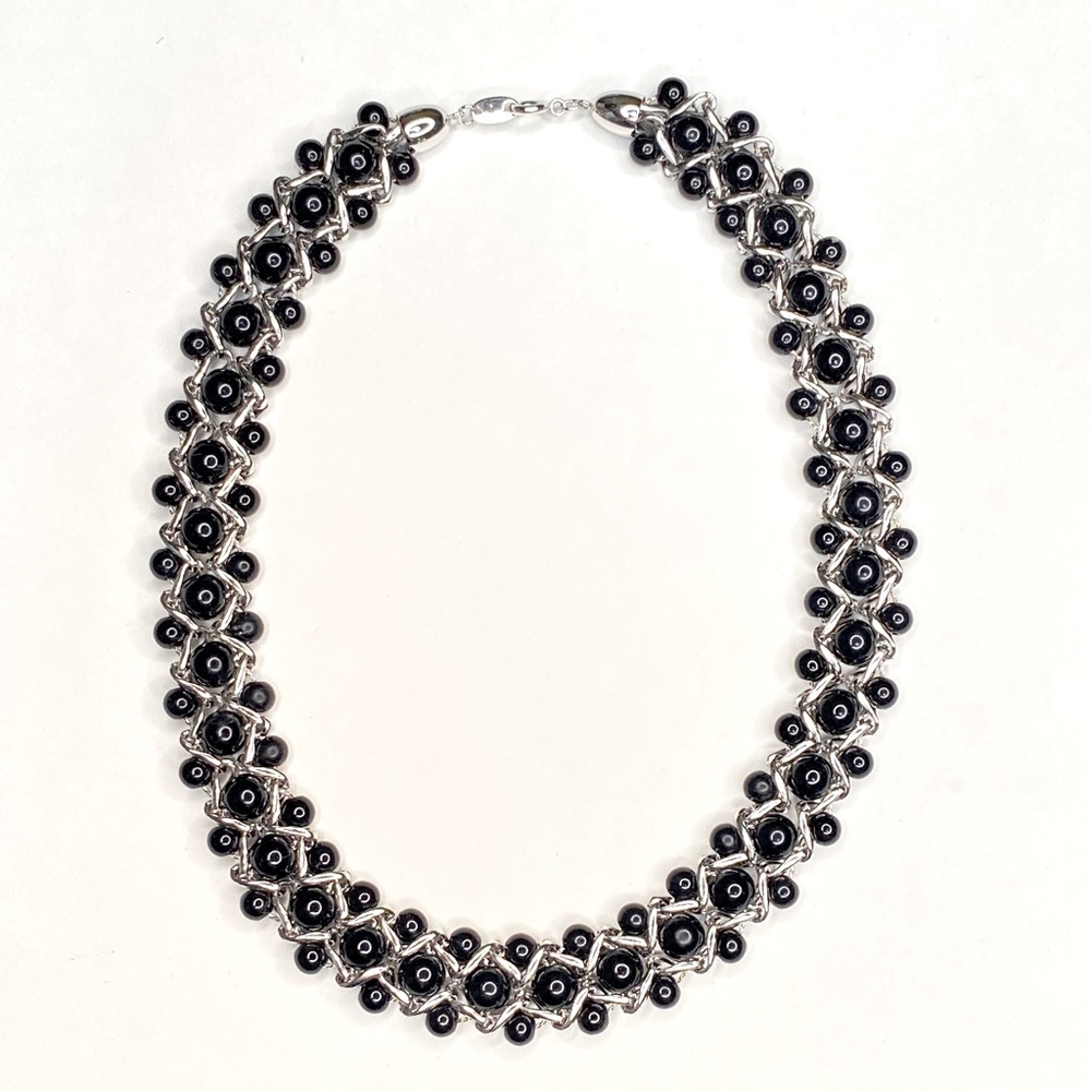 🔴 90s Trifari TM Vintage Beaded Choker Necklace - Picture 3 of 6